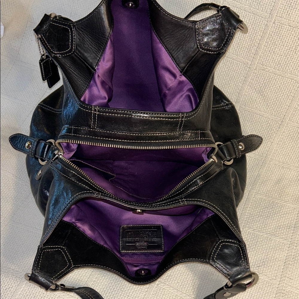 Coach Black Shoulder Bag - Picture 9 of 12